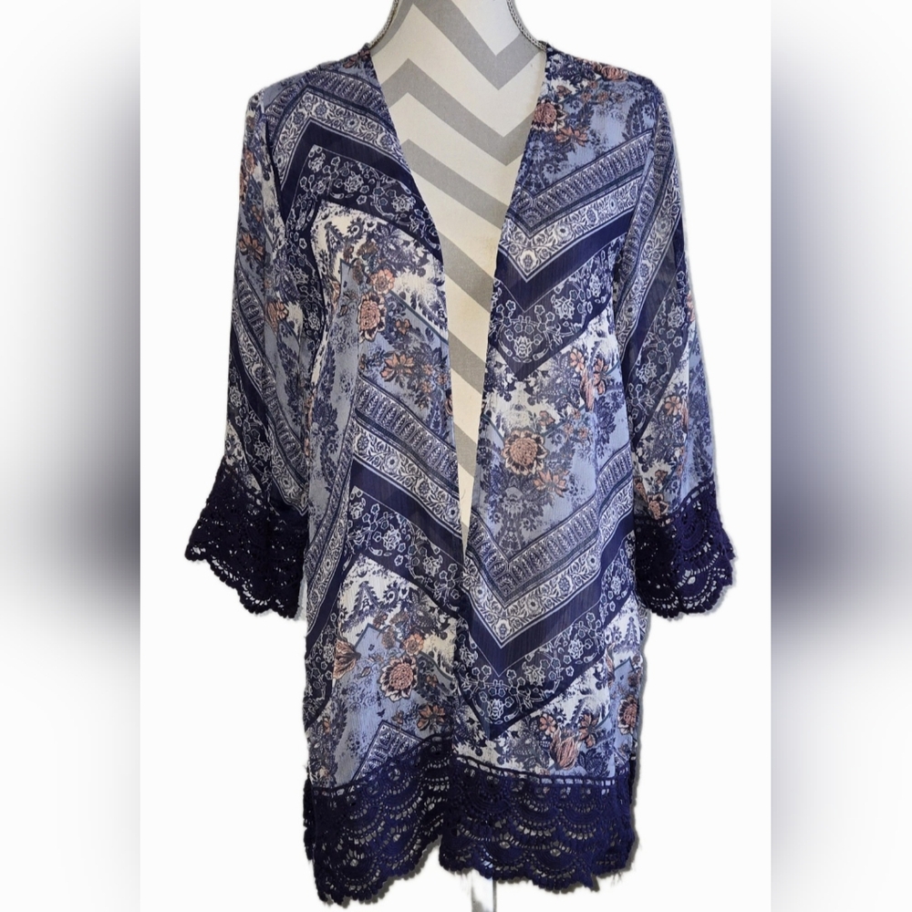 REWIND Blue Boho Kimono with Lace Trim Floral and Zigzag Pattern Size Small